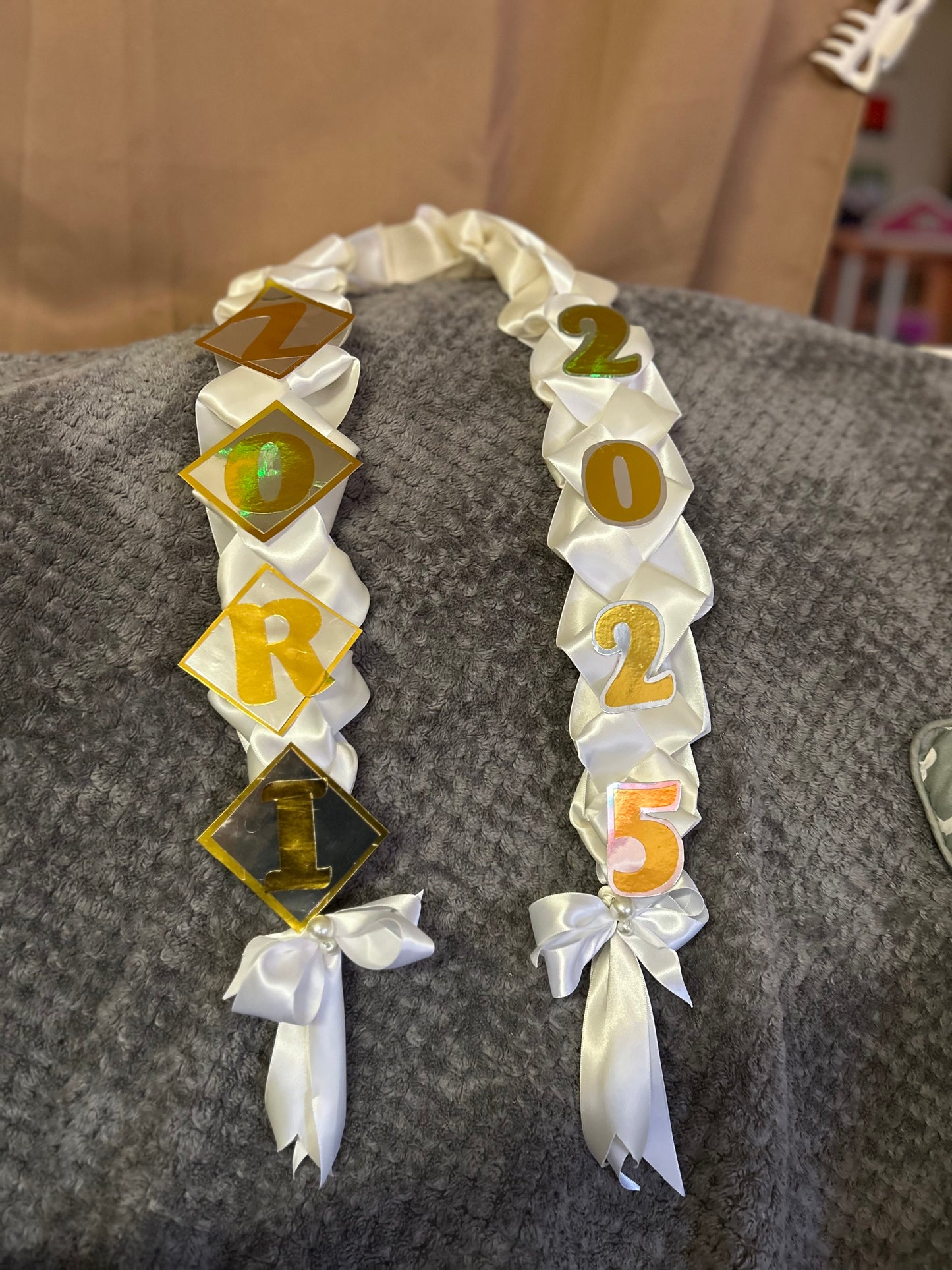 Money Lei